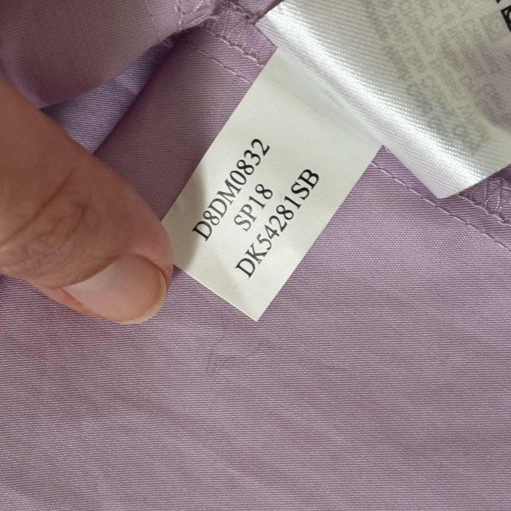 Donna Karan New York Women's V-Neck Short Sleeve Blouse Size XL Lavender NWT - Picture 6 of 9